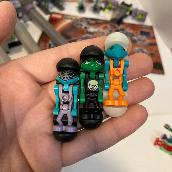 LEGO Life On Mars Aero Tube Hangar Set 7317 Complete With Box + Manual - Picture 4 of 16